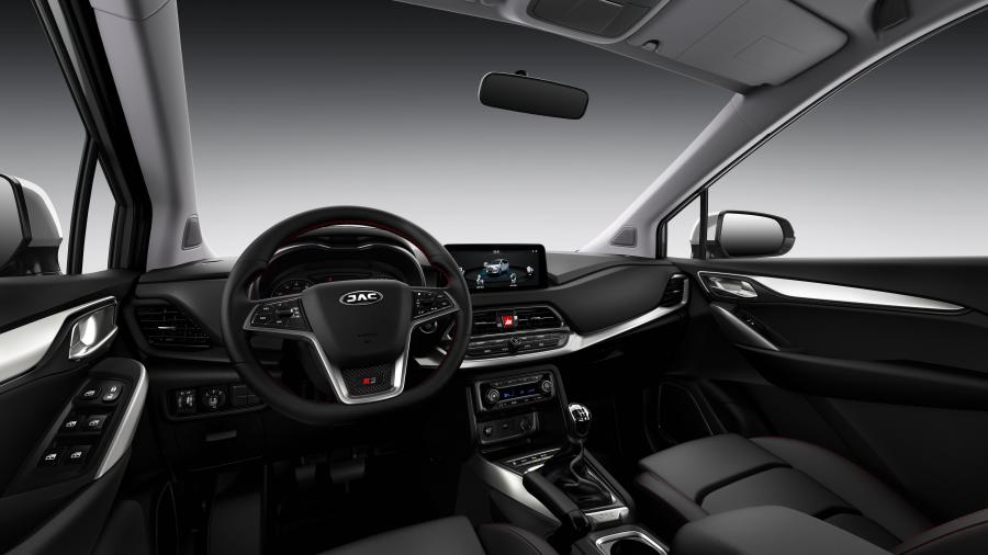 Торпедо JAC Refine R3 2018 года  (фото 4 из 7)